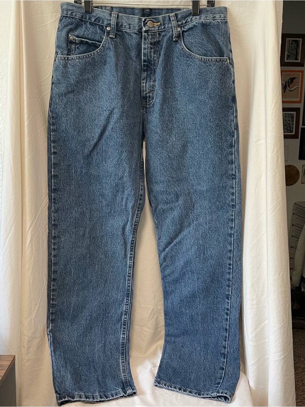 Wrangler Men's Straight-Leg Jeans in Medium Blue